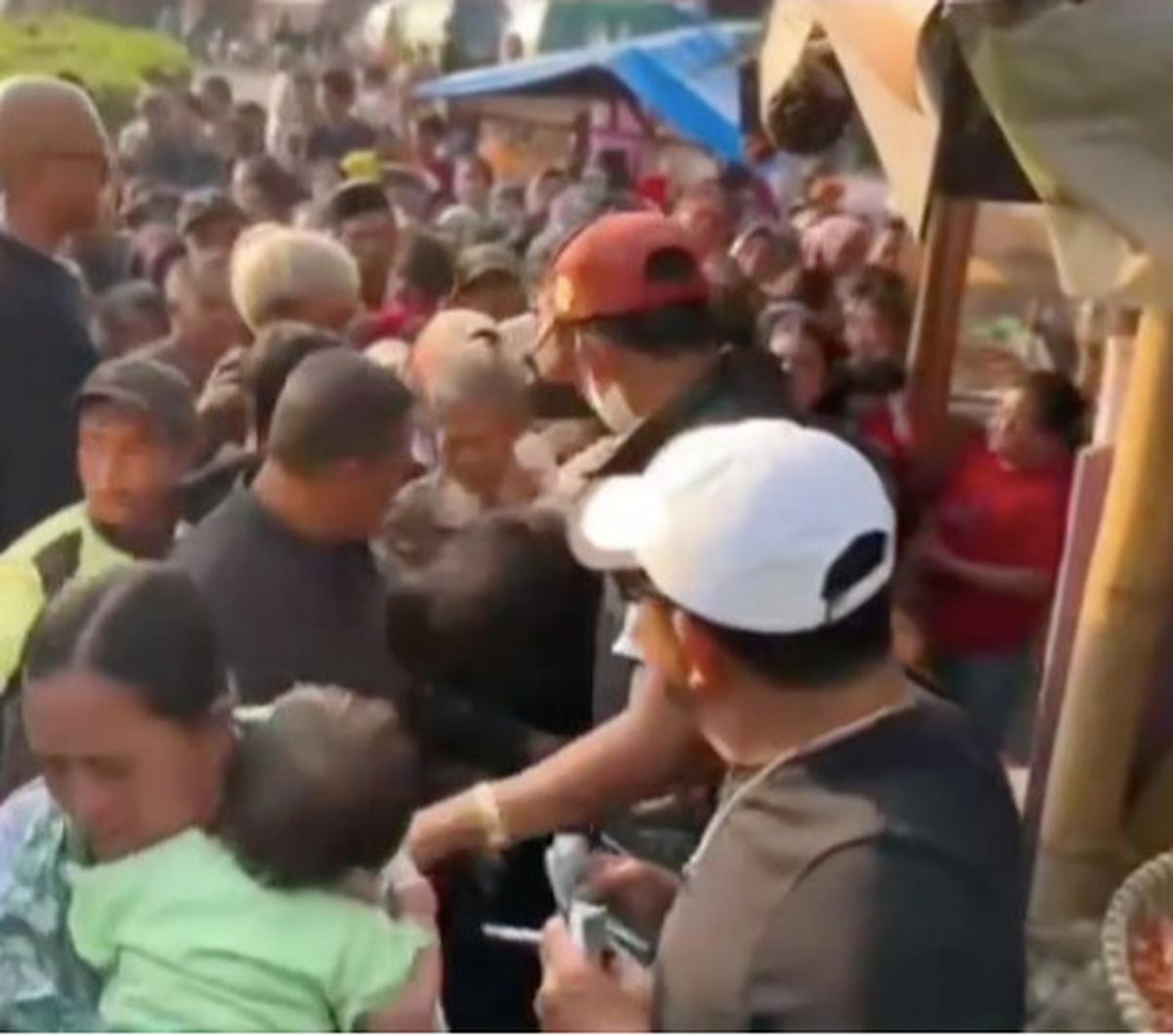 Dulu Ngontrak, Cerita Haji Asep Wawan 'Si Raja Sawer' Kini Sukses Tajir ...