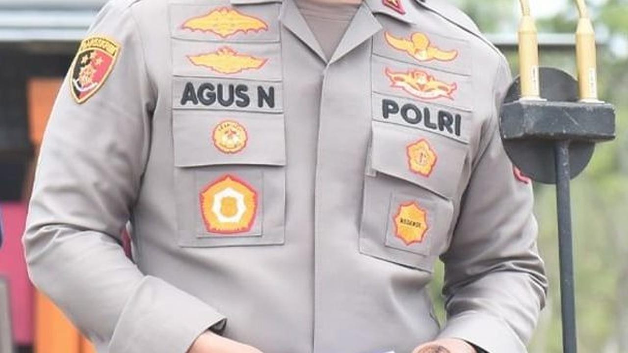 Rekam jejak Jenderal Bintang 2 di tubuh Polri ini sudah tidak perlu diragukan lagi. Sejumlah posisi prestisius pernah diduduki olehnya. <br>