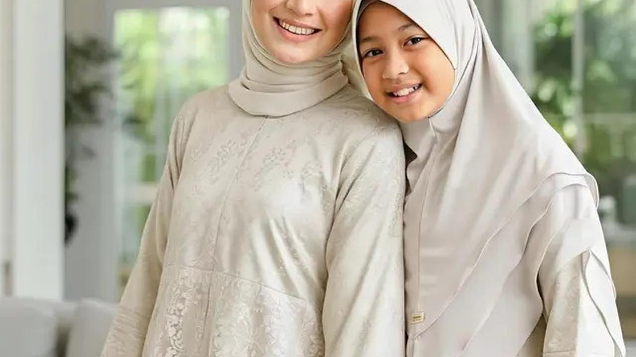 5 Model Gamis Brokat Couple Ibu dan Anak, Saatnya Tampil Stylish untuk Berbagai Acara di 2025