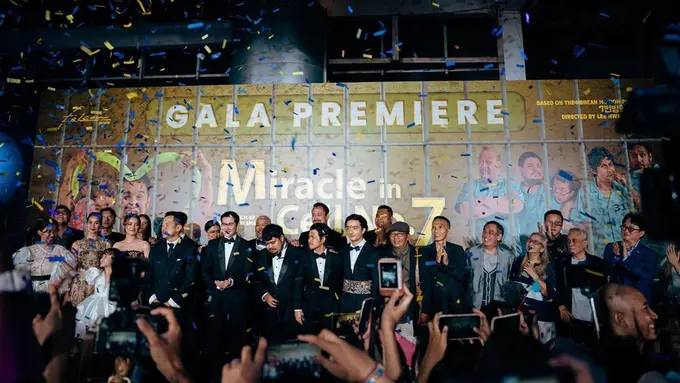 Tembus 1 Juta Penonton, Ini Potret Kompak Pemain Film Miracle In Cell No. 7