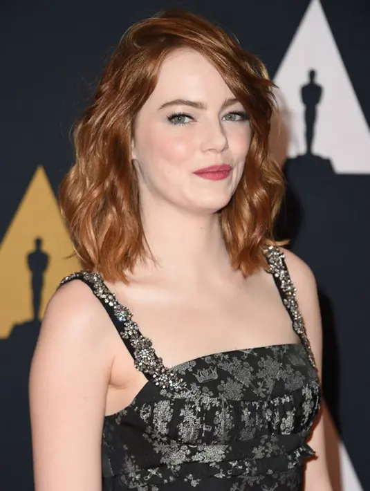 Pembicaraan soal pendapatan yang berasaskan gender tersebut ternyata diungkapkan lebih lanjut oleh Emma. Lewat wawancara di Out Magazine, Emma mengatakan lebih rinci soal gaji yang diterimanya. (AFP/Bintang.com)