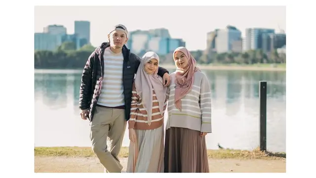 6 Outfit Hijab ala Sienna Anak Marshanda yang Modis, Inspirasi untuk Remaja