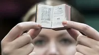 Perpustakaan Inggris Temukan Alkitab ‘Stambul’, Disebut Terkecil di Dunia (Sumber; PA Media)