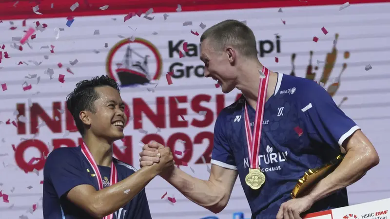 Anthony Ginting dan Viktor Axelsen