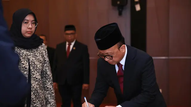 Lantik Pejabat Pimpinan Tinggi Pratama, Menaker Ida Fauziyah Minta Percepat Pelaksanaan Program Kegiatan