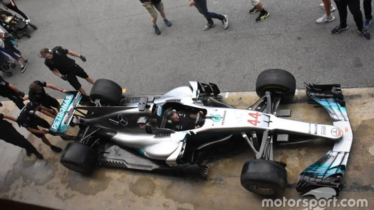 Desain Baru Mercedes W08 Hybrid