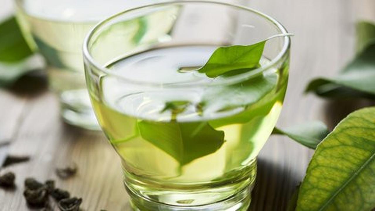 Cukup minum secangkir teh hijau sehari untuk dapatkan gigi putih