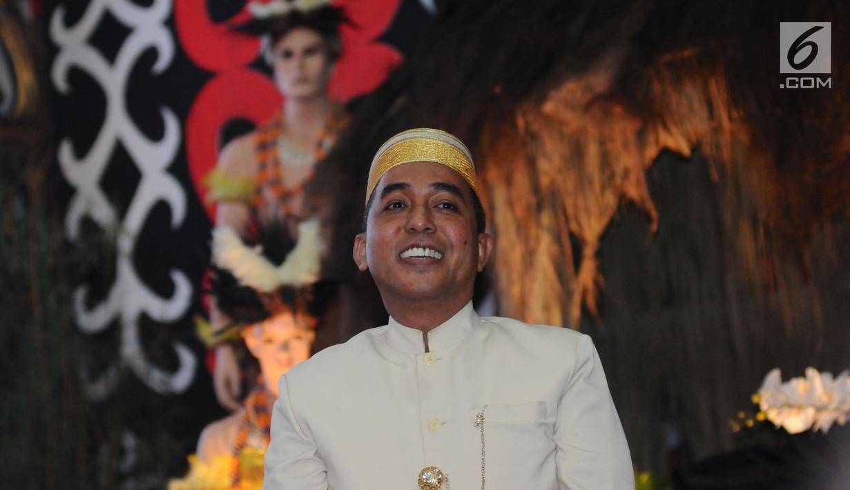 Mori Hanafi saat diumumkan maju menjadi Balon Cagub/Cawagub dalam Pilkada NTB 2018 oleh Ketua PDIP, Megawati Sukarnoputri di Jakarta, Kamis (4/1). Mori Hanafi dipasangkan dengan Tuan Guru Haji Ahyar Abduh. (Liputan6.com/Helmi Fithriansyah)