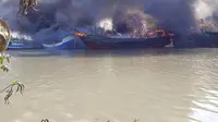 Kapal Pertamina Terbakar di Batam, 5 Orang Tewas