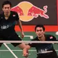 Pebulutangkis ganda putra Indonesia, Mohammad Ahsan/Hendra Setiawan, saat bertanding melawan pebulutangkis Jepang, Kenta Kazuno/Kazushi Yamada, dalam Kejuaraan Dunia Bulutangkis 2015 di Istora Gelora Bung Karno, Senayan, Jakarta. Kamis (13/8/2015). Mohamm