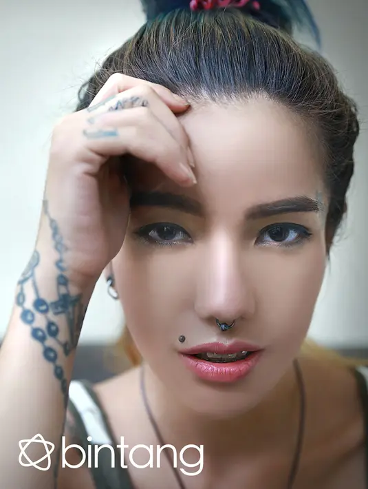 Setelah kasus yang menjeratnya itu, ia jarang muncul lagi dalam film maupun sinetron. (Galih W. Satria/Bintang.com)