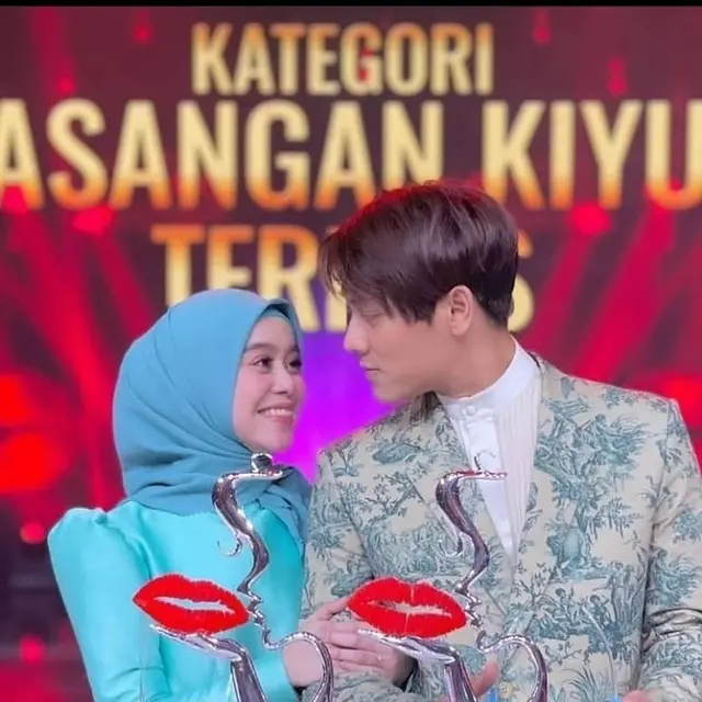 Borong Penghargaan, Ini 6 Potret Lesty Kejora dan Rizky Billar di Kiss Awards 2020