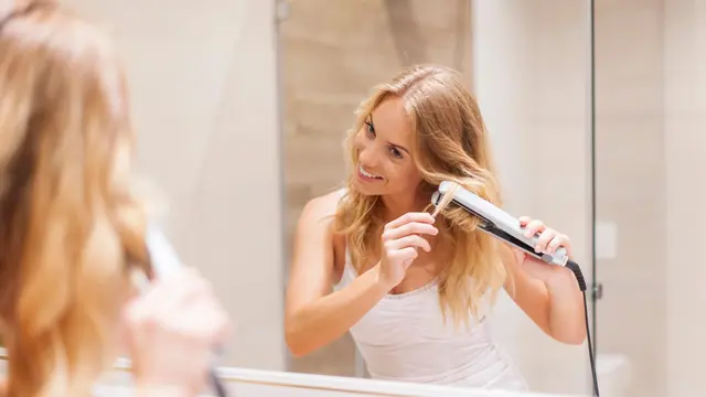 5 Kesalahan yang Bikin Rambut Kamu Makin Rontok dan Cara Mengatasinya - 3