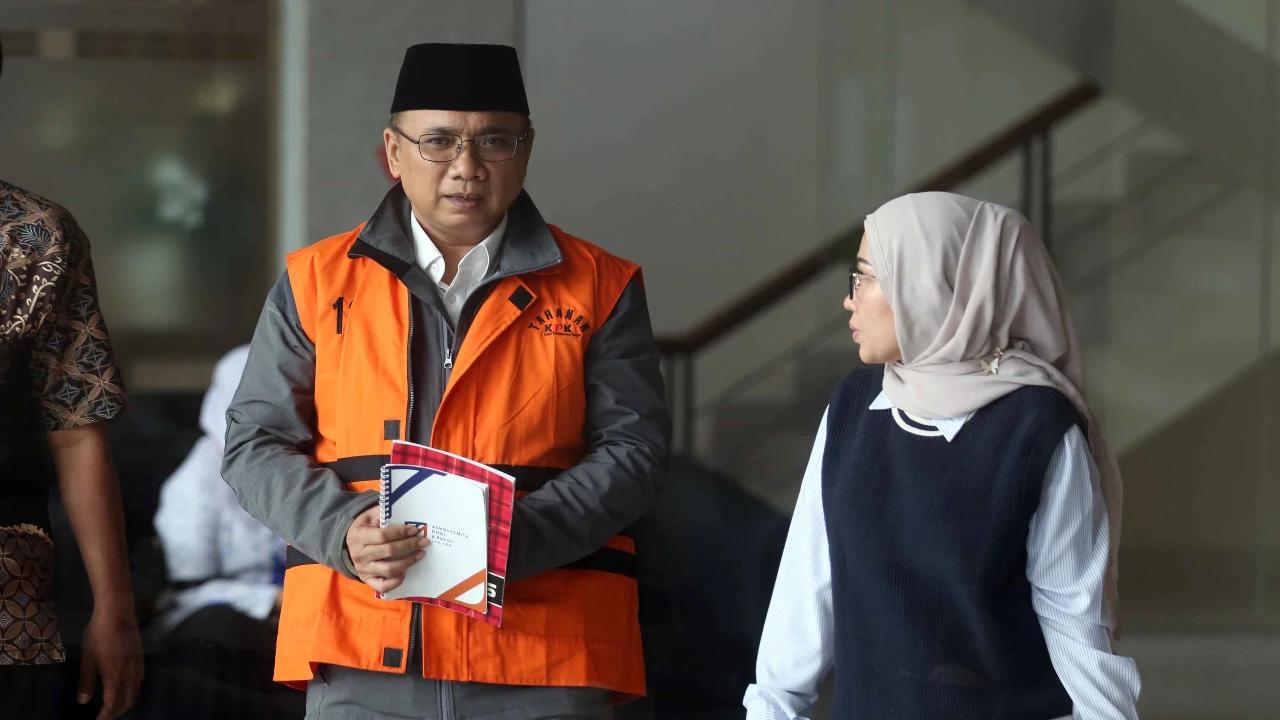 KPK Jelaskan Alasan Penahanan Eks Menag Yaqut Cholil Qoumas Dibantarkan di Rumah Sakit