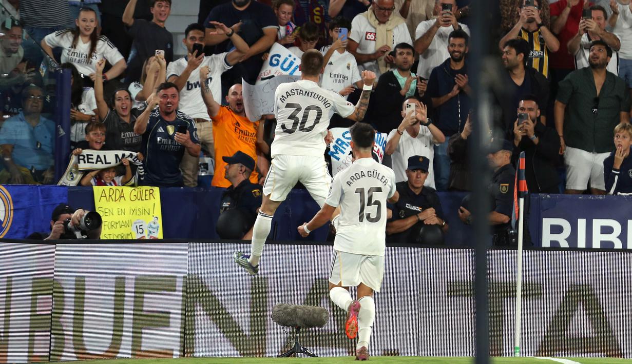 Gol tersebut juga membuat dirinya menorehkan rekor sebagai pencetak gol termuda kedua Real Madrid (18 tahun dan 40 hari) setelah Endrick (8 tahun dan 35 hari). (AP Photo/Alberto Saiz)