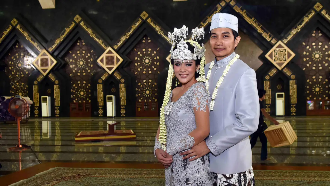Fikha Effendi dan Lale and D'Essential