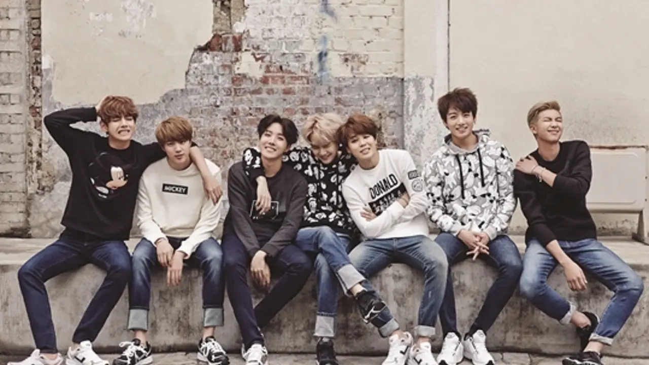 Bangtan Boys Sebut 2015 Jadi Tahun Keberuntungan