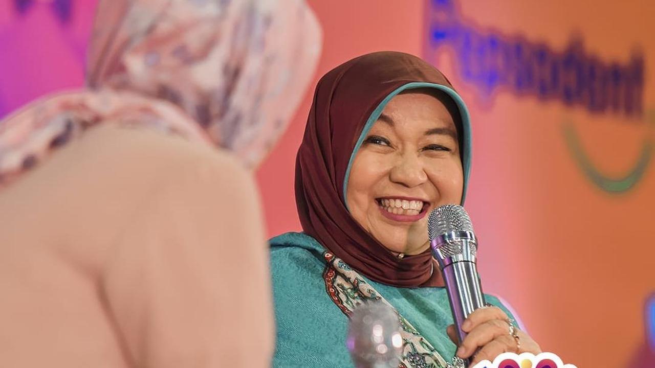 Perempuan berdarah Minangkabau itu adalah Nurhayati Subakat.
