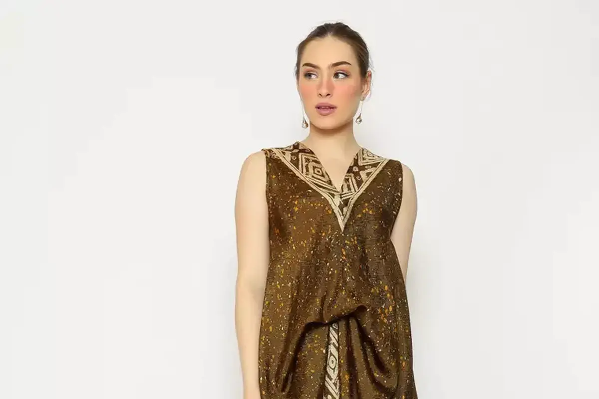 Model Dress Batik Panjang dengan Konsep Stylish dan Elegan