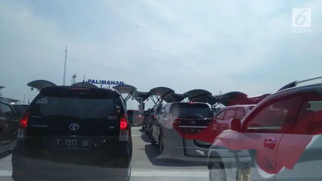 Mudik Natal, Antrean Panjang Tol Palimanan Hingga 5 Km