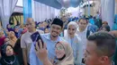Namun, bukan hijab pashmina, kali ini, Kahiyang tampil anggun mengenakan turban. [Foto: Instagram/bobbynst]