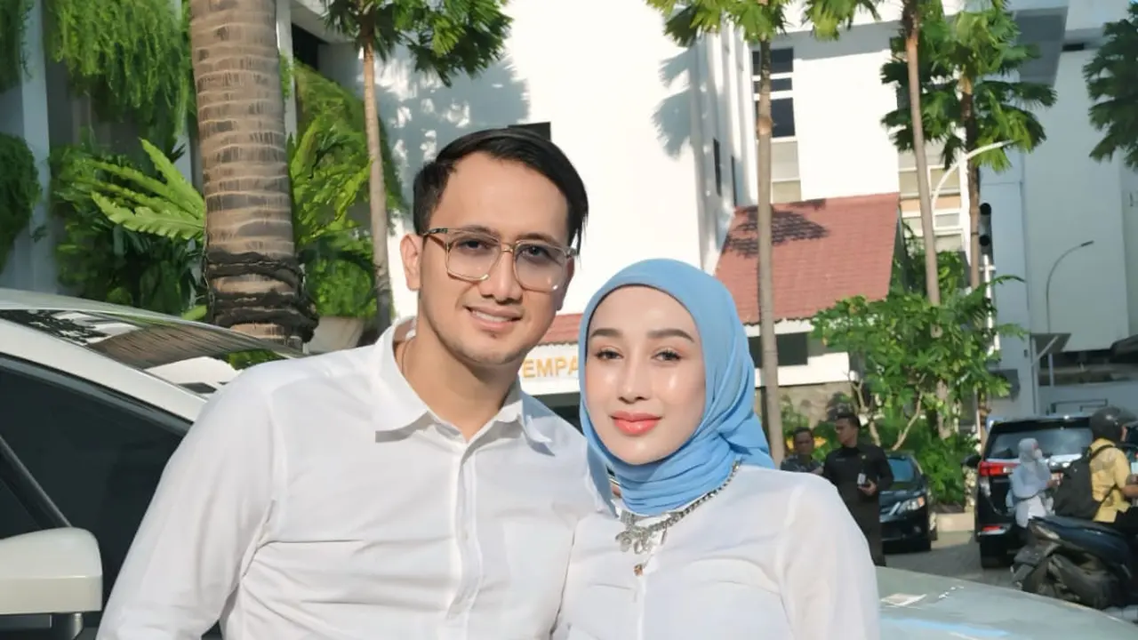 Reza Gladys dan Attaubah Mufid