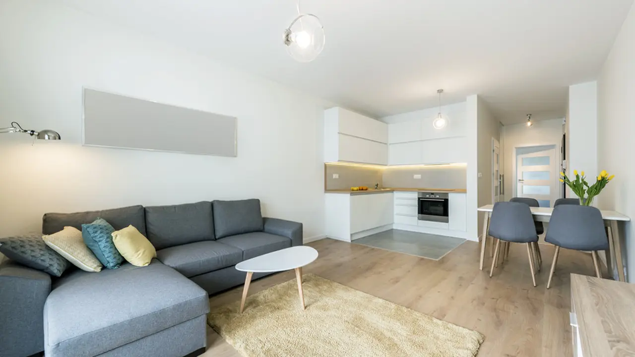 Sewa Hotel vs Apartemen, Mana yang Paling Enjoyable buat Staycation?