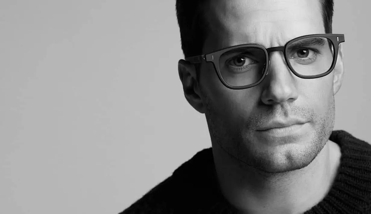 "Jadi ya! Aku akan menerima dengan bahagia jika mereka menawarkanku peran itu," lanjut Henry Cavill. (instagram/henrycavill)