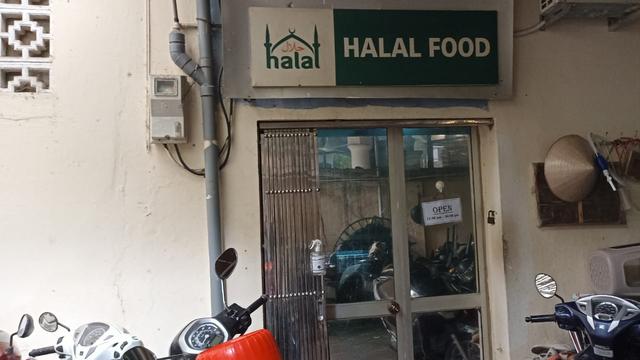 Kedai Makanan Halal di samping Masjid Al-Noor, Hanoi, Vietnam, SEA Games 2021