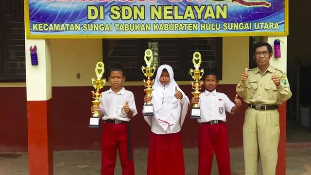 6 Spanduk Unik Kreasi Sekolah Ini Bikin Geleng Kepala