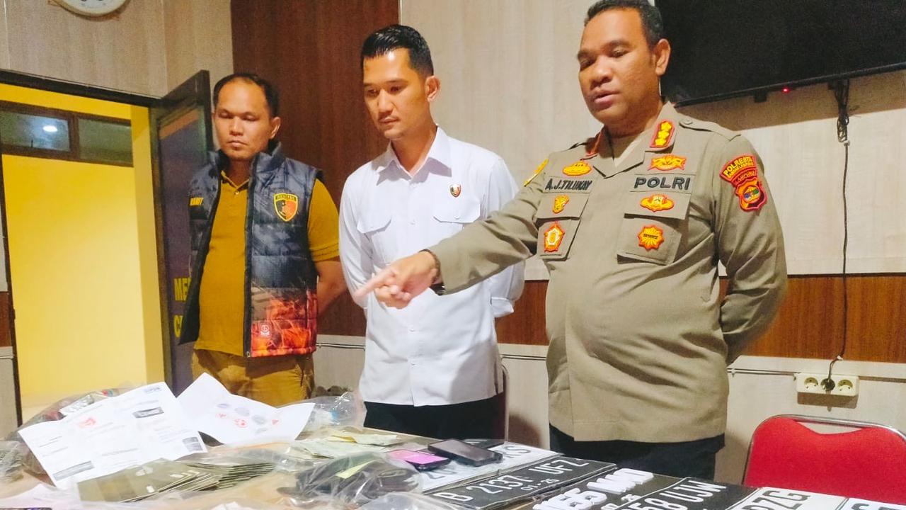 Sindikat Pencuri Mobil Perwira Mabes Polri di Lampung Ditangkap, Pelaku 1 Polisi Aktif & 3 Pecatan Polisi