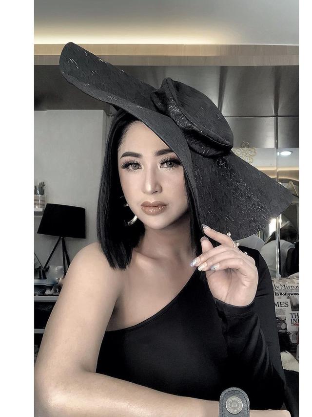 Dewi Perssik