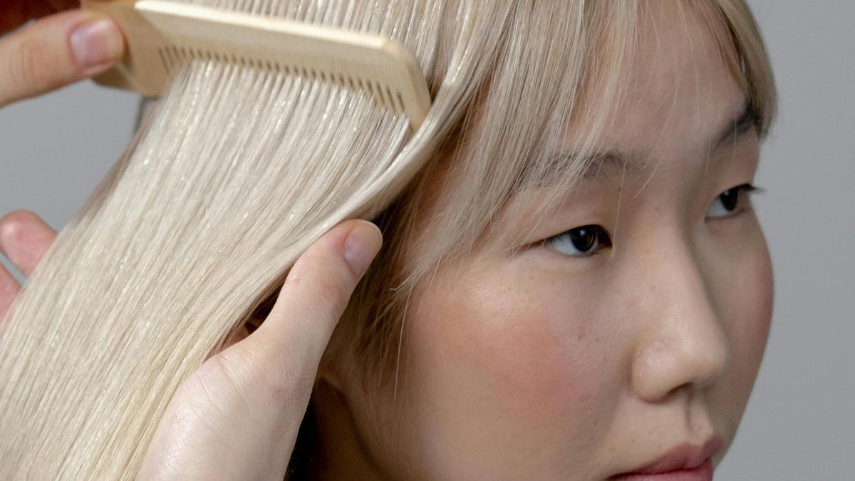Tanpa Disadari, Kebiasaan Menyisir Rambut Bisa Mengungkap Karakter Aslimu