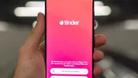 Aplikasi Kencan Tinder Pakai Bantuan AI untuk Bantu Jodohkan Pengguna