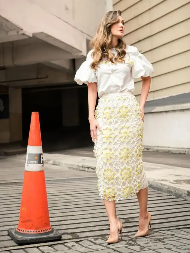 Inspirasi Rok Luna Maya