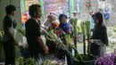 Bunga juga dijual dengan harga yang terjangkau. (Liputan6.com/Angga Yuniar)