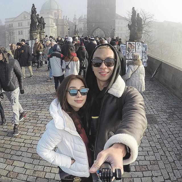 5 Potret Kemesraan Nikita Willy Dan Indra Priawan News Entertainment Fimela Com