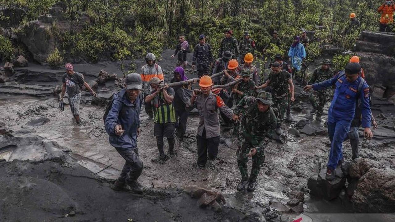 Meningkatnya Bahaya Erupsi Gunung Dukono: Pelajaran dari Tragedi Pendaki dan Budaya FOMO