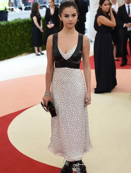 "Saya telah merasa jika kecemasan, serangan panik dan depresi adalah efek samping dari lupus," ujar mantan kekasih Justin Bieber itu. (AFP/Bintang.com)