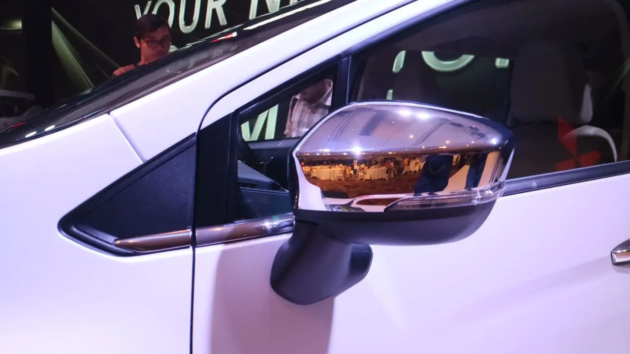 Spion chrome Small MPV Mitsubishi.