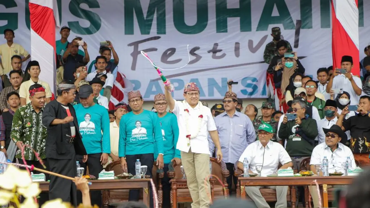 Ketua Umum Partai Kebangkitan Bangsa (PKB) Abdul Muhaimin Iskandar (Gus Muhaimin) membuka Festival Karapan Sapi Gus Muhaimin The Next 2024 di Stadion Raden Panji Mohammad Noer di Kabupaten Bangkalan, Madura, Minggu (26/2/2023) (Istimewa)