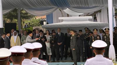 Jelang Pergantian Kapolri, Listyo Sigit Masih Dampingi Prabowo