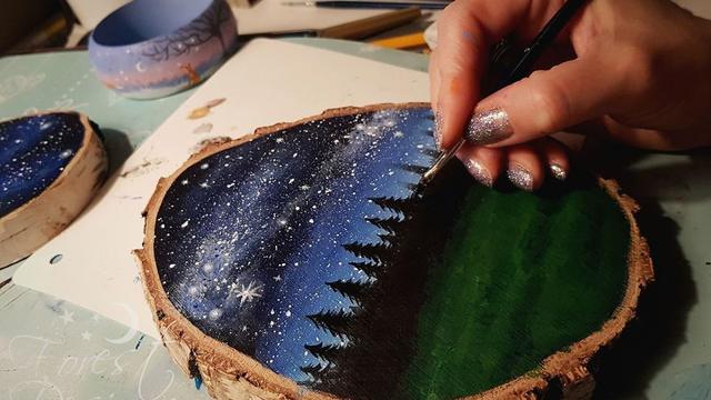 6 Lukisan Hewan di Atas Potongan Kayu Ini Bikin Kagum, Detailnya Sempurna