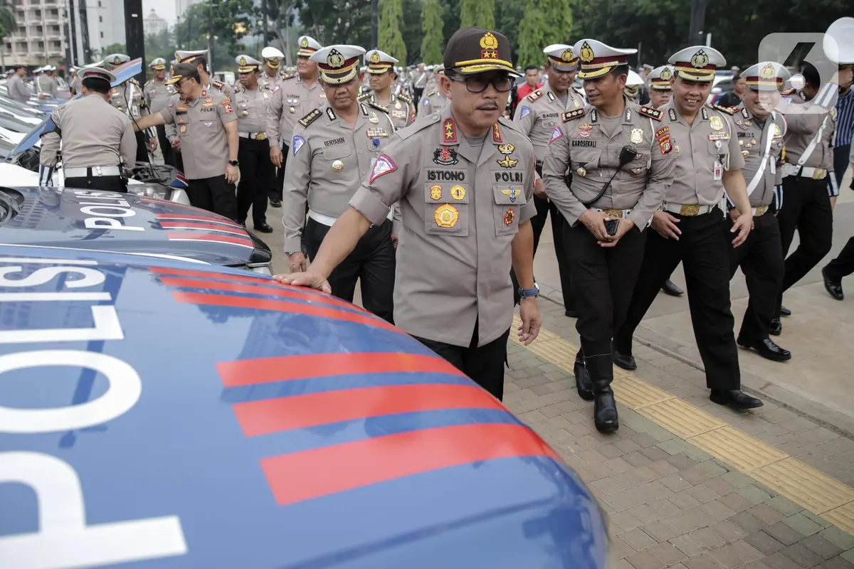 Jelang Natal - Tahun Baru, Kakorlantas Cek Kesiapan Kendaraan dan Personel