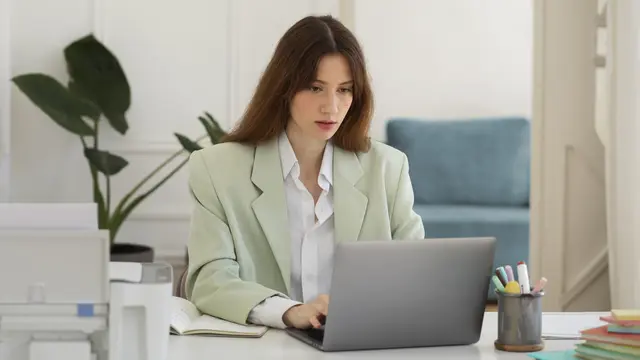 Zodiak yang Tidak Bisa Diam dan Selalu Sibuk Bekerja - 1