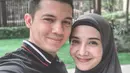 Zaskia mengaku bahwa mengurangi kegiatannya tersebut merupakan salah satu menepati janjinya terhadap suami. Pada Ramadan tahun lalu, ia kesulitan meluangkan waktu bersama suaminya, Irwansyah. (Instagram/zaskiasungkar15)