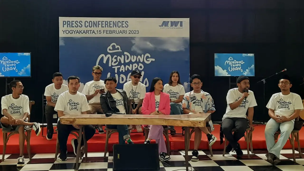 Film Mendung Tanpo Udan