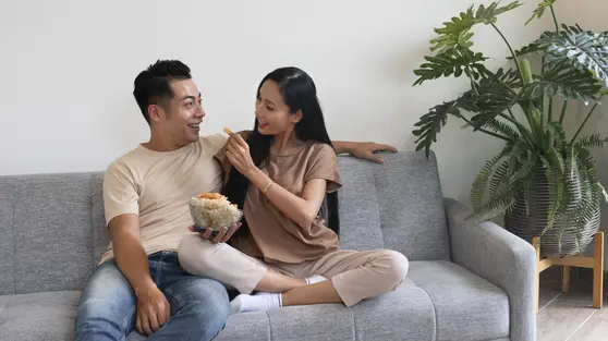 4 Cara Bikin Letupan Cinta Tetap Hadir meski Sudah Lama Menikah