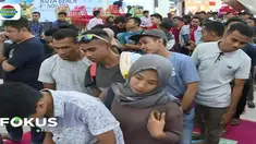 Tidak hanya tua dan muda, wanita pun antusias untuk ikut ajang lomba lari ini.