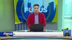 Simak Fokus edisi (16/04) dengan berita-berita sebagai berikut, Warga Berebut Pembagian Baju Lebaran, Harga Tiket Bus Naik Drastis, Warga Serbu Pasar Tanah Abang.